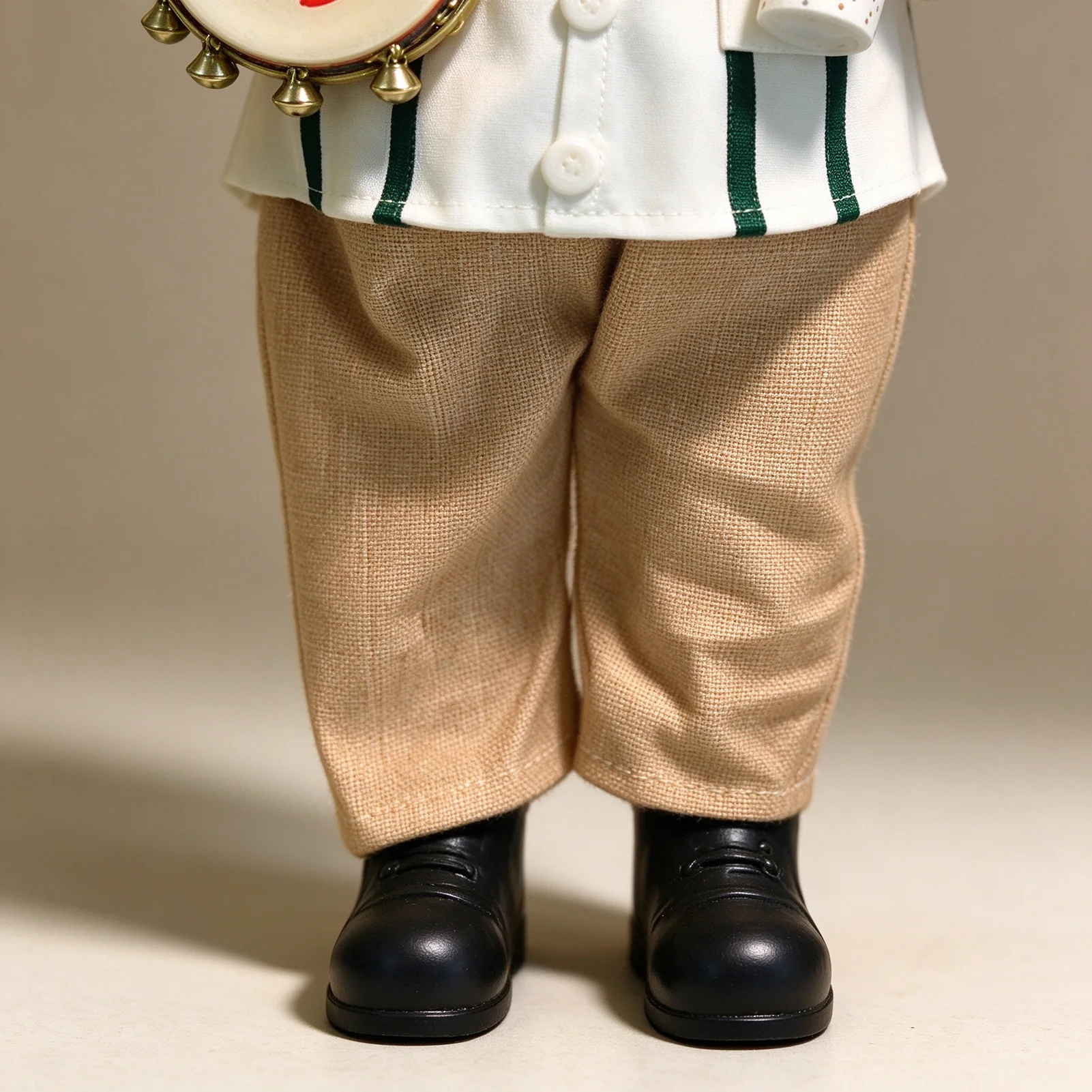Christmas Home Decor Santa Claus Figurine Collectible Puerto Rican Style Statue for Holiday Party Gift Handcrafted Ornament