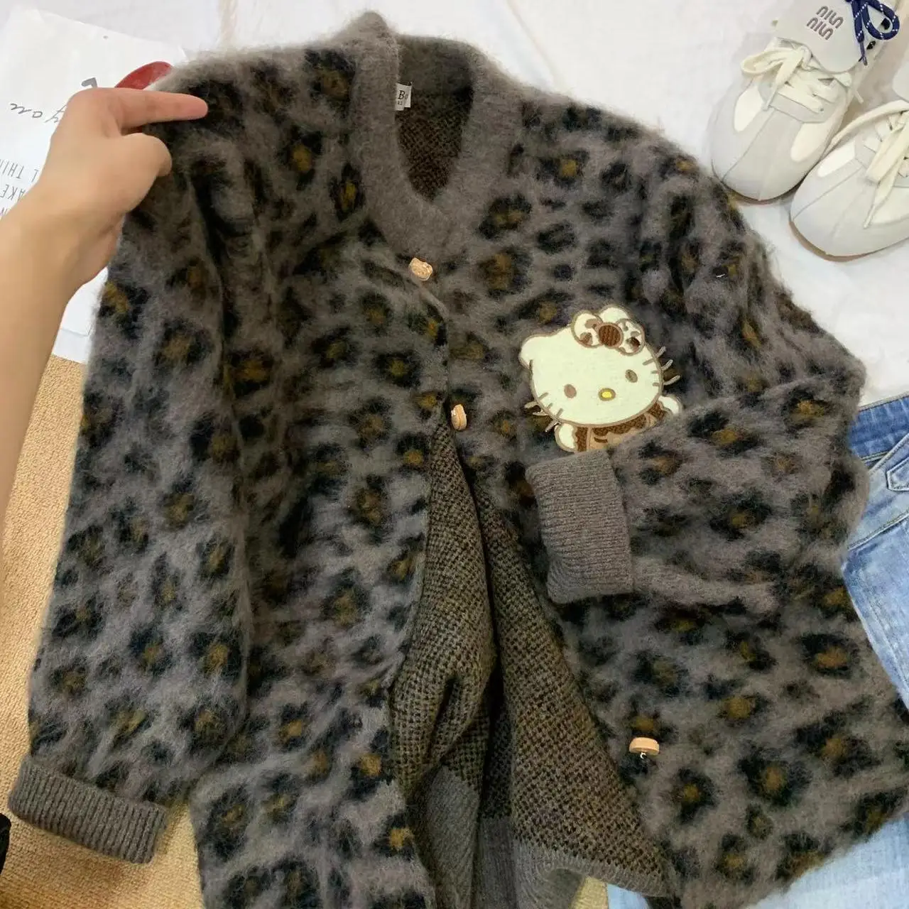 

Sanrio Hello Kitty Korean Style Cute Embroidery Sweater Women Autumn Winter Leopard Print Knitted Top Sweet Girl Casual Cardigan