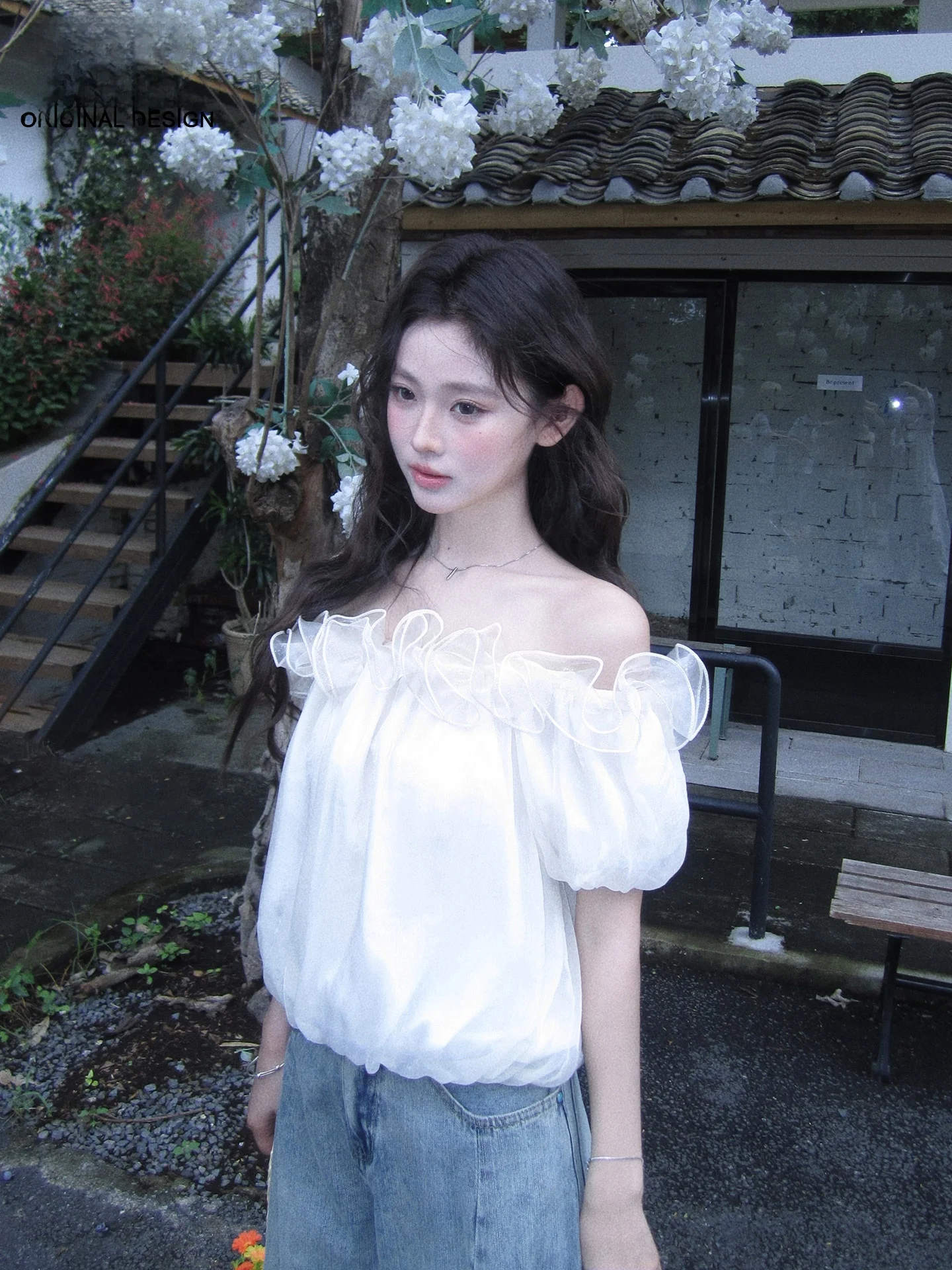 

Dopamine Ruffle Shoulder Chiffon Shirt Women's Style Sweet Gentle Bouquet Top Casual Loose Fit Short Sleeve Floral Pattern