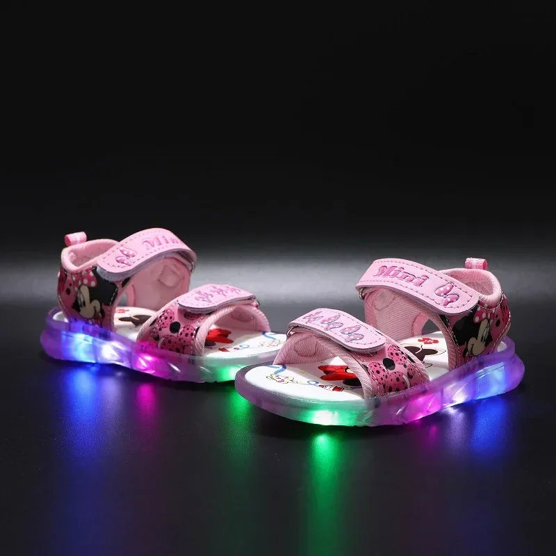 Sandálias casuais das meninas Mickey e Minnie LED Light, tênis brilho luminoso infantil, sapatos de princesa ao ar livre, bebê, crianças