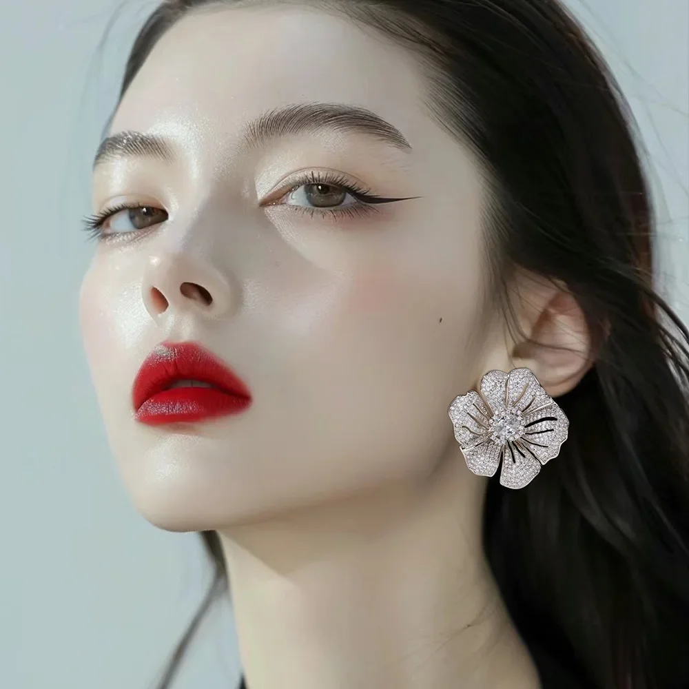 

Soramoore New Luxury Bloom Flower Earrings Trendy Cubic Zircon Indian Earrings For Women Wedding Engagement Party JEWELRY GIFT