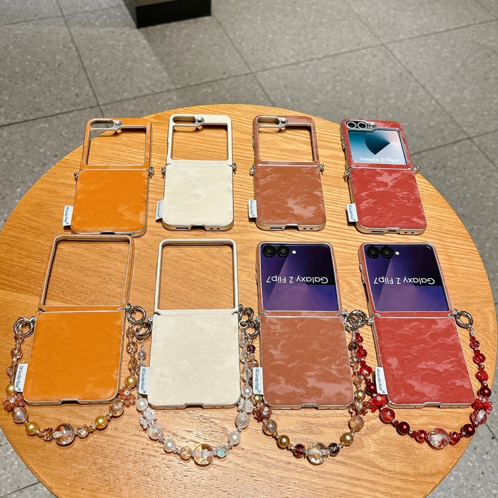 

Chinese Style landscape Painting Pattern With Pendant Bracelet Phone Cover Case for Samsung Flip 5 6 7 7FE