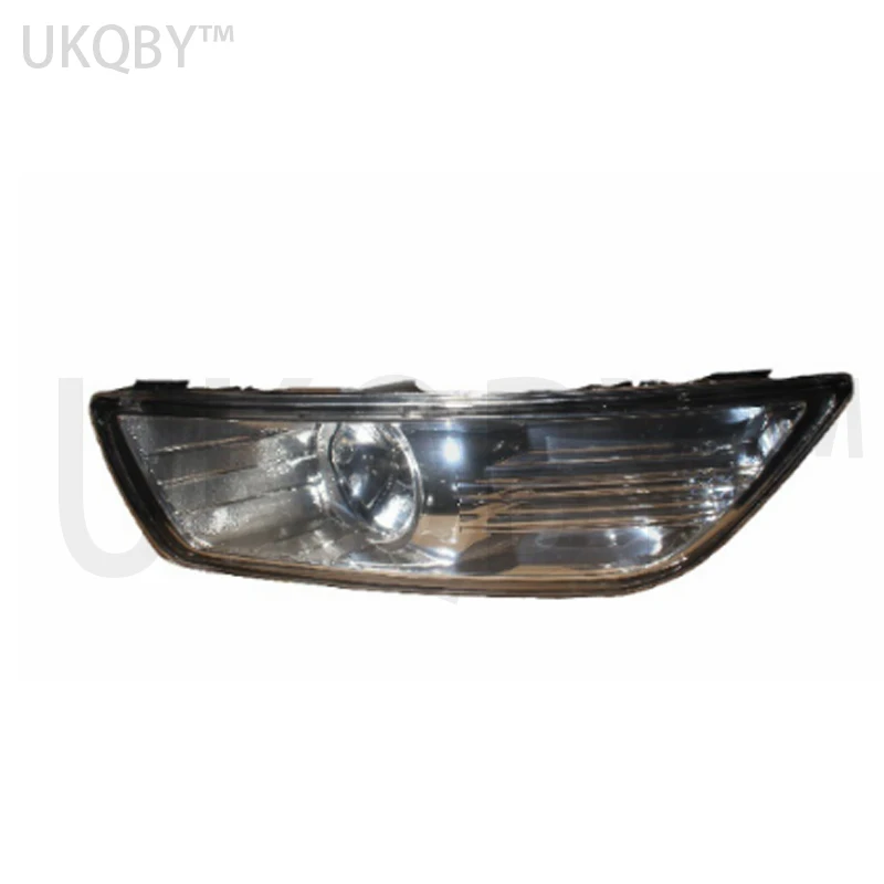 

Подходит для противотуманных фар с левой стороны 7S7115K202AC, с правой стороны 7S7115K201AC