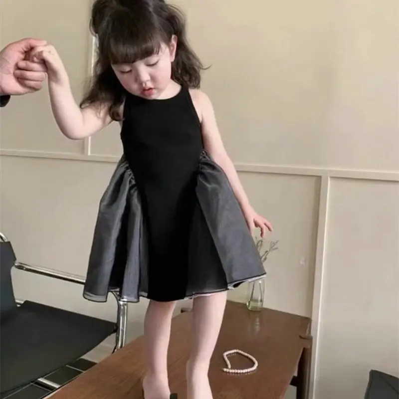 

2024, новое летнее платье-жилет для девочек, эластичное пушистое платье принцессы из пряжи, лоскутное платье со складками, простая и модная детская одежда