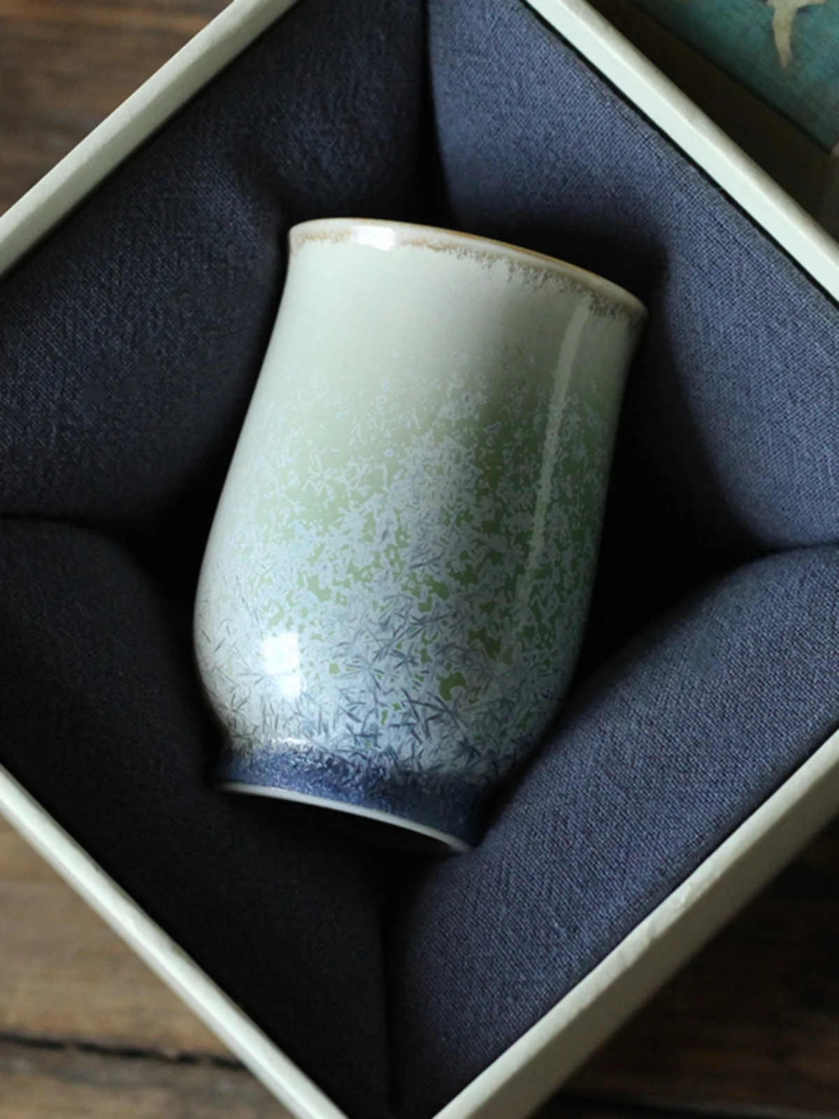 

Handmade Pine Needle Ceramic Tea Cup Jingdezhen High Temperature Color Glaze Fragrance Bowl Chinese Style Tea Set Pure Artisa...