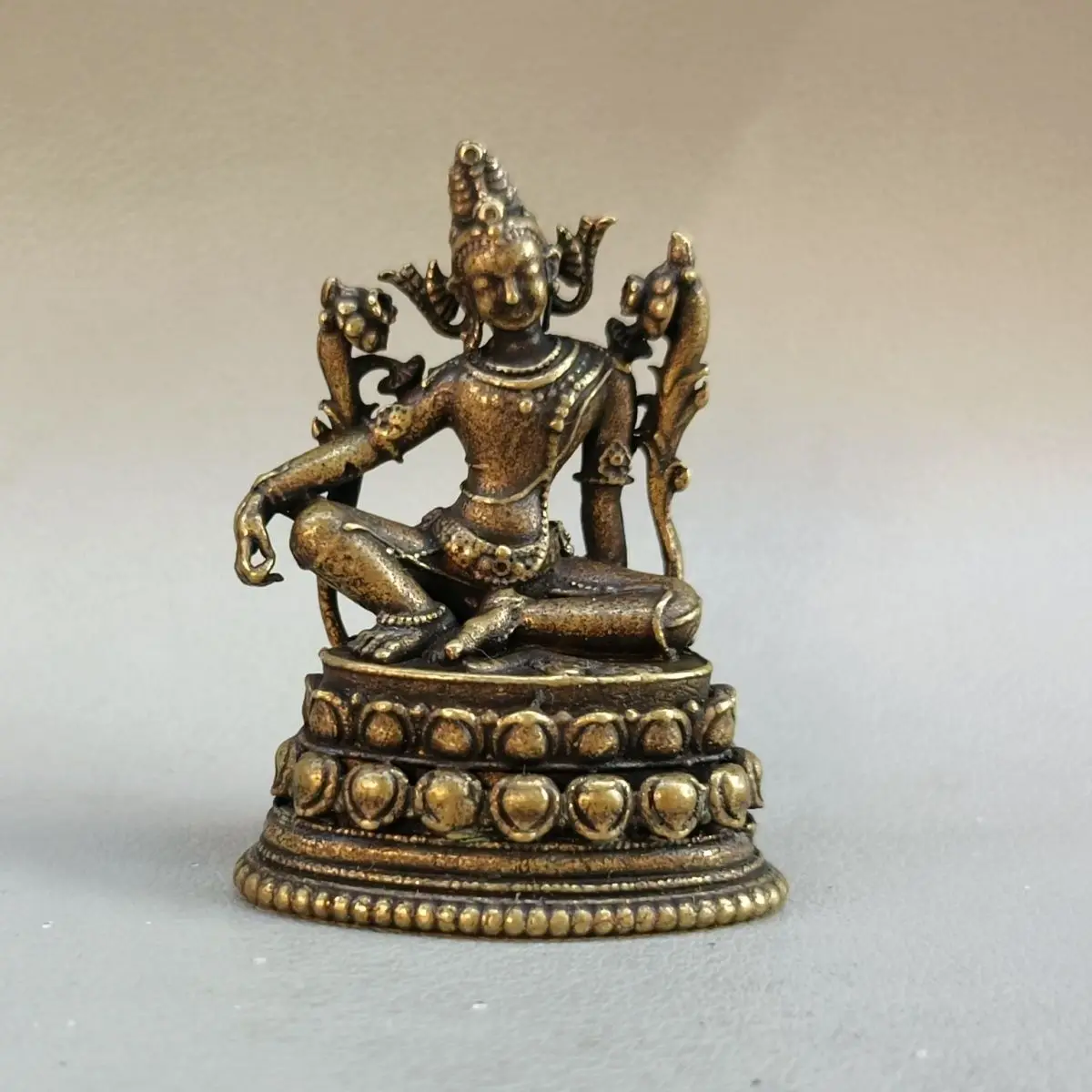 Tibetan Green Tara the Relaxed Seated Guanyin Statues Figurines Lucky Ornaments Home Decoration gifts