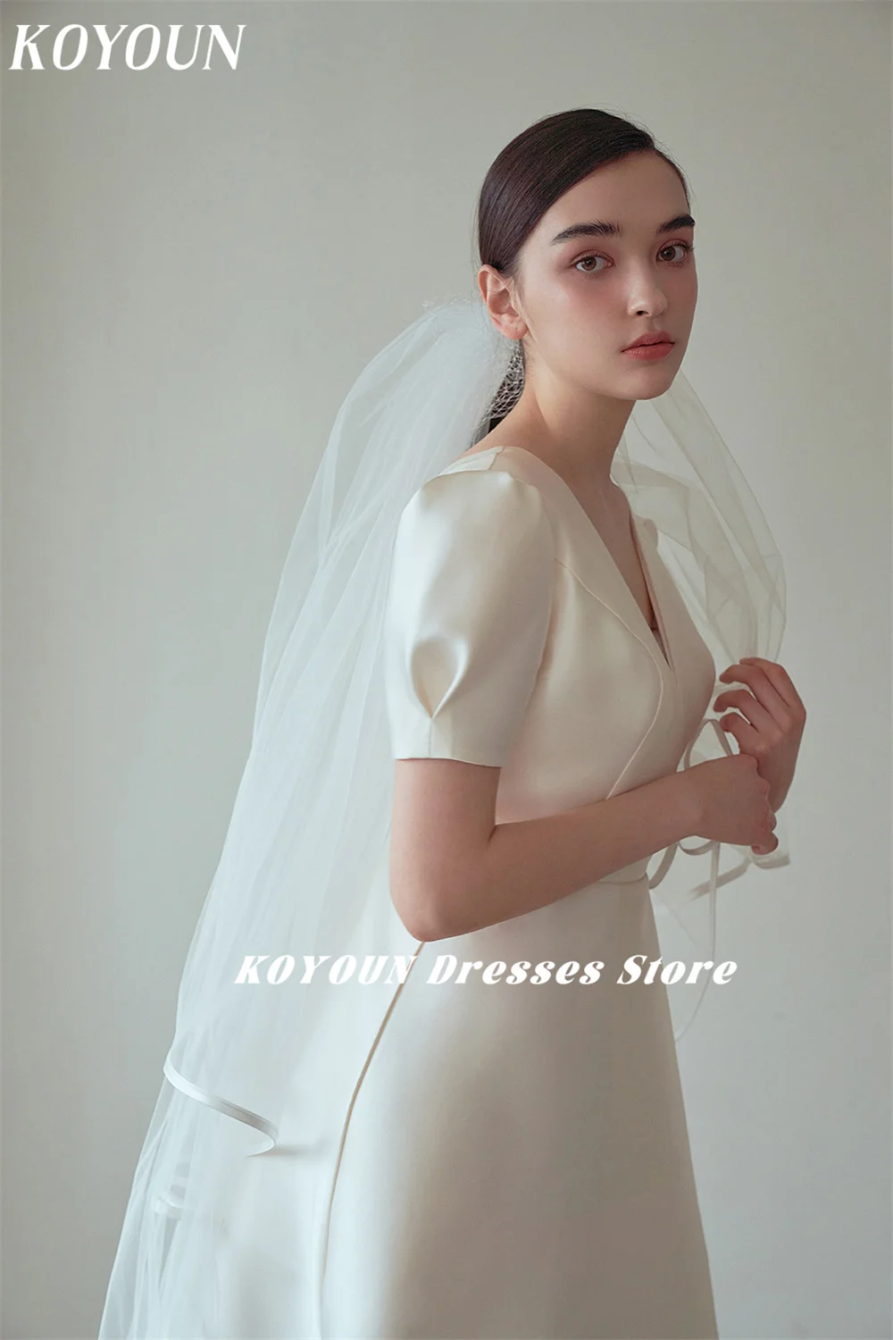 KOYOUN V Neck Simple Wedding Dresses with Short Puff Sleeves Bride Gowns A Line Korean Bride vestidos de novia 2024