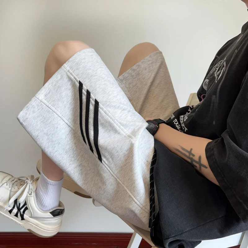 

Летние тонкие мужские спортивные шорты в полоску, свободные повседневные шорты средней длины