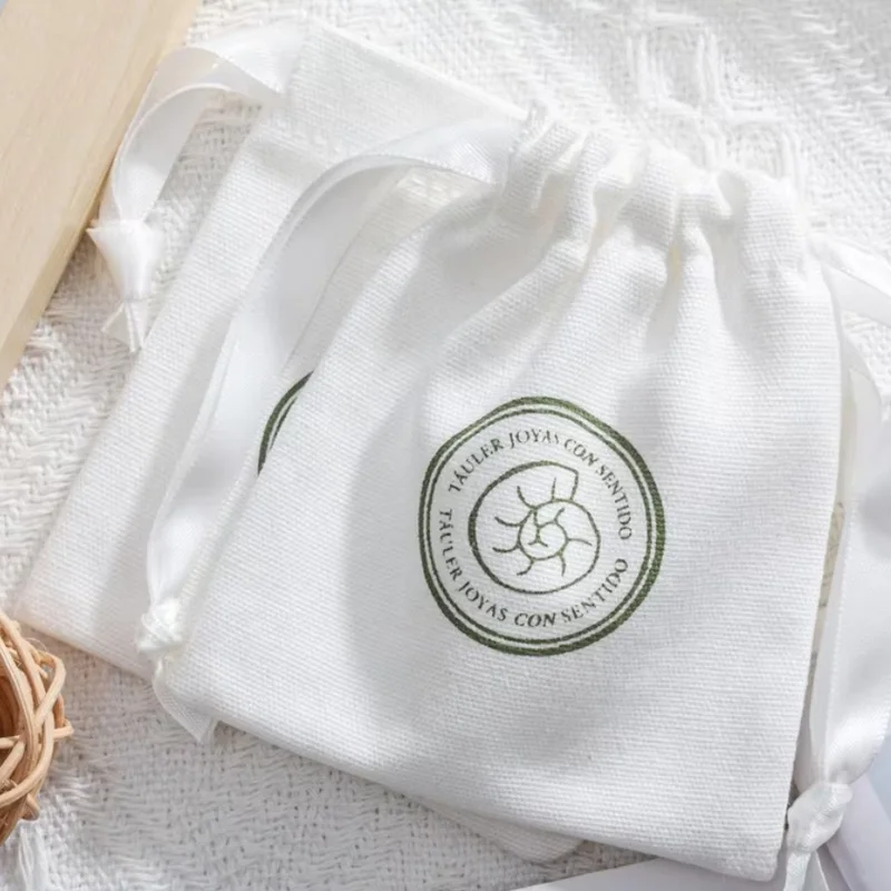 Custom White Cotton Dust Sack for Skincare Products Custom Logo Drawstring Cosmetic Makeup Muslin Bag Jewelry Pouch