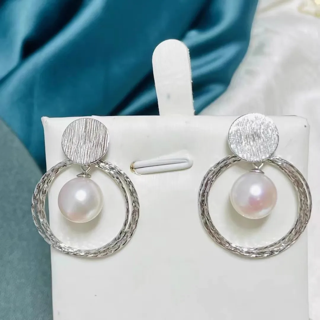 

Fashionable personalized brushed earrings AAA 9-10mm natural Japanese white pearl earrings 925s