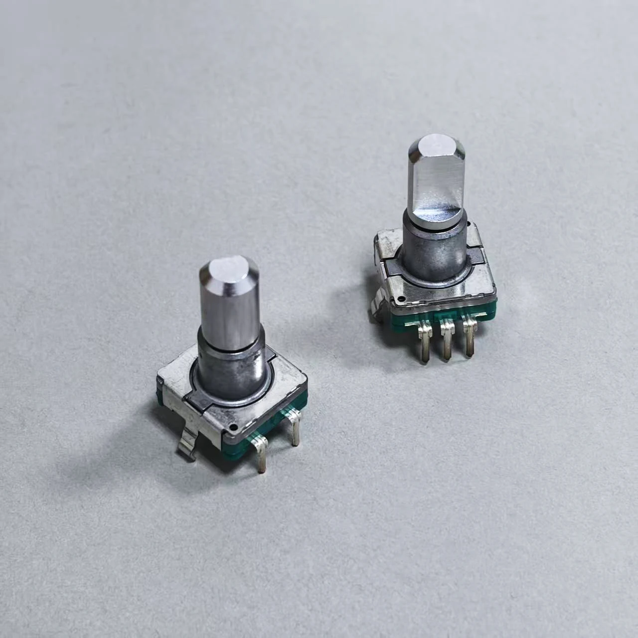 

For VW Polo Navigation CD Audio Potentiometer Volume Adjustment Knob 30-point Key Switch