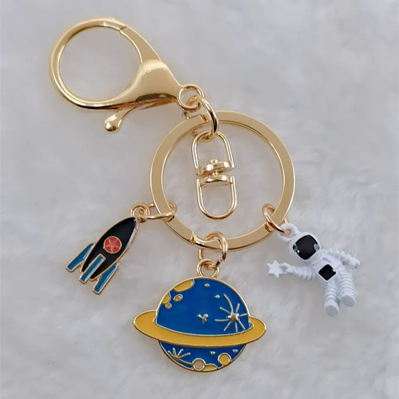 Gantungan Kunci Lucu Planet Rocket Astronaut Gantungan Kunci Spaceman Universe Gantungan Kunci Hadiah Impian untuk Wanita Pria DIY Perhiasan Buatan Tangan