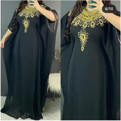 Schwarzes Kaftans Farasha Abaya Kleid aus Dubai, Marokko ist sehr stilvoll und trendy mit einem langen Blumen kleid