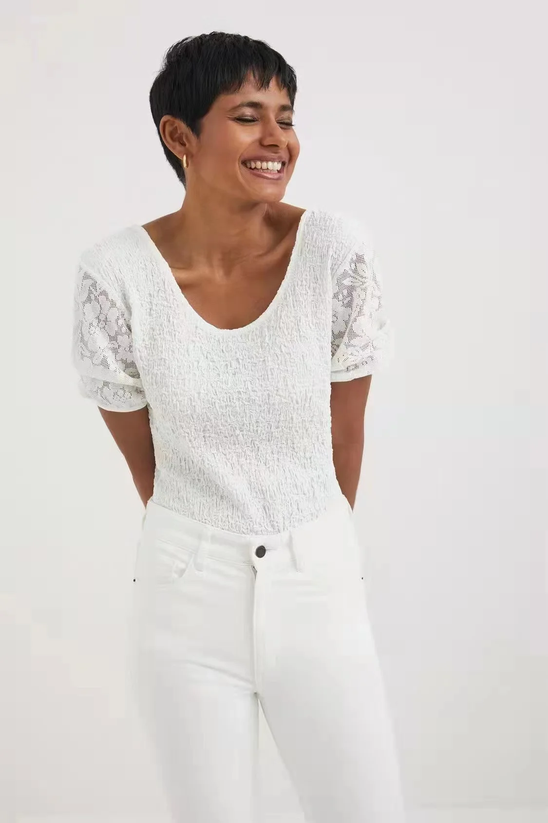 

Женская хлопковая футболка Manna Slim Fit с круглым вырезом и коротким рукавом, базовая модель, модная, весенняя, удобная, повседневная одежда