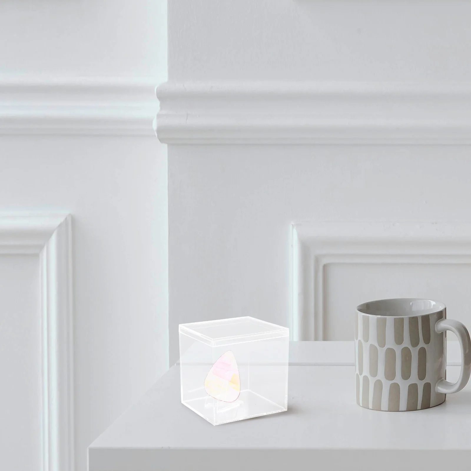 

Acrylic Guitar Pick Storage Box Protective Case for Guitar Picks Scratch Resistant Organizer for Travel Pick Storage Box