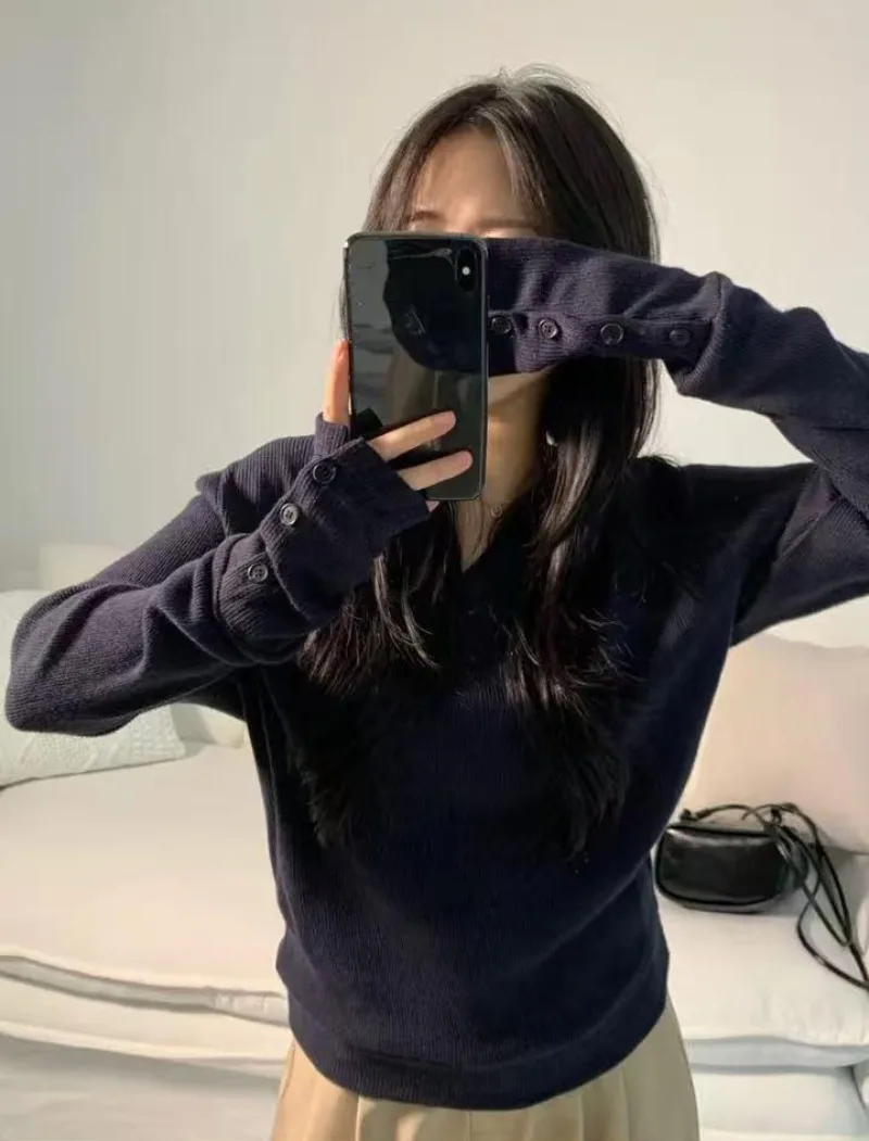 Autumn Casual Classics V Neck Button Blouse Sweaters Women New Simple Office Lady Pull Femme Pullover Korea Chic Pullover Y2k