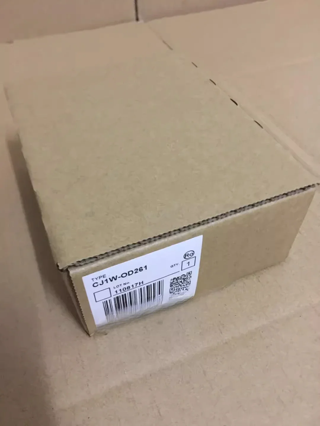 

Special offer Japan new original module: CJ1W-ID261 CJ1W-OD261