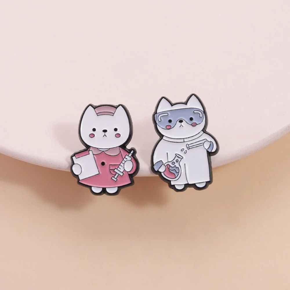 Broche chat mignon pour infirm - Medical Lab Images avis et prix