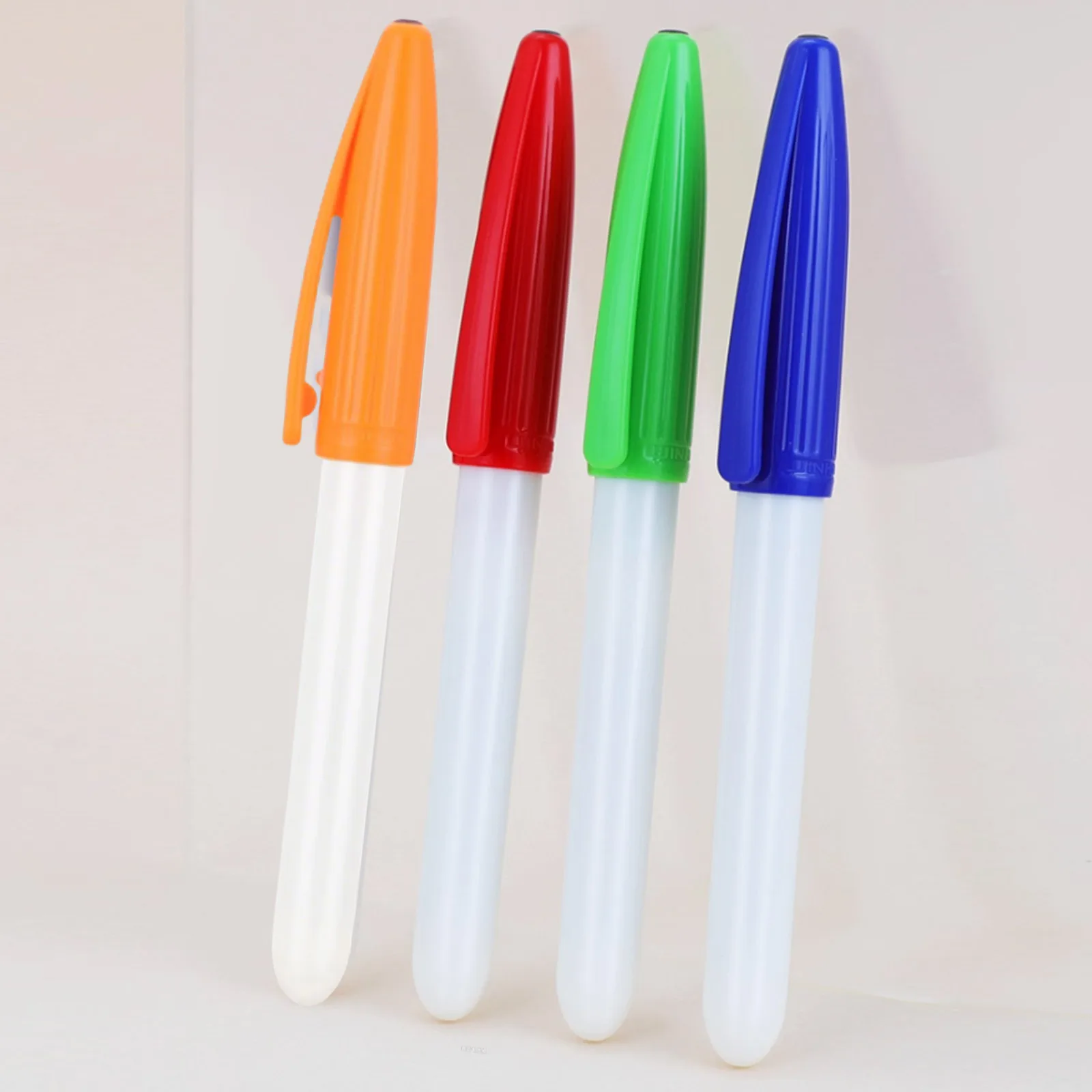 

Перьевая ручка Jinhao 313, эргономичный дизайн, высококачественный многоразовый картридж с чернилами, привлекательный, идеально подходящий для использования средней начальной школы