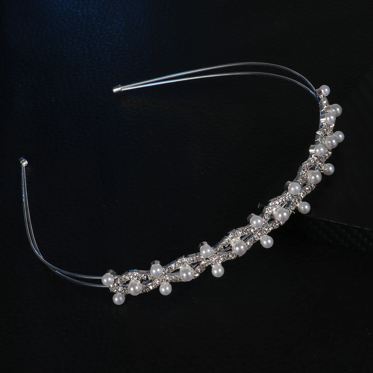 

2 pcs Pearl Bridal Headband Elegant Crystal Headdress Wedding Bride Engagement Party Accessories Lightweight Durable