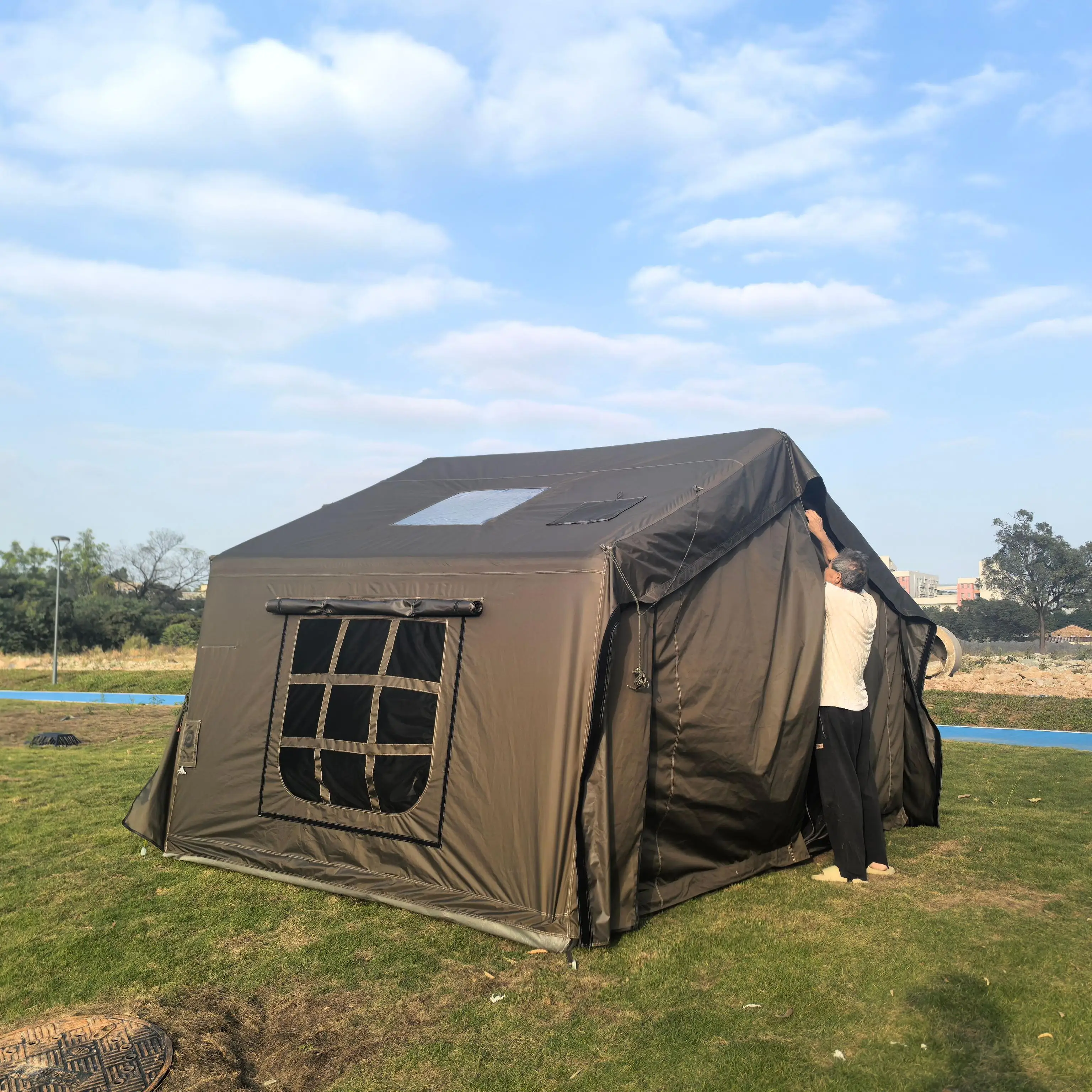 vb- Green Inflatable Tent for Large Families Oxford Fabric Large Family Camping Tent with Air Pump
