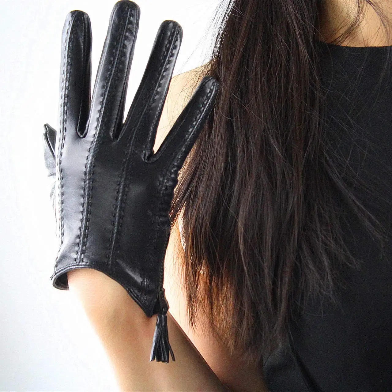 Women's Black Real Leather Short GLOVES Tassel Zipper Wristlet Touchscreen Genuine Goatskin Leather Winter Warm Driving GLOVES