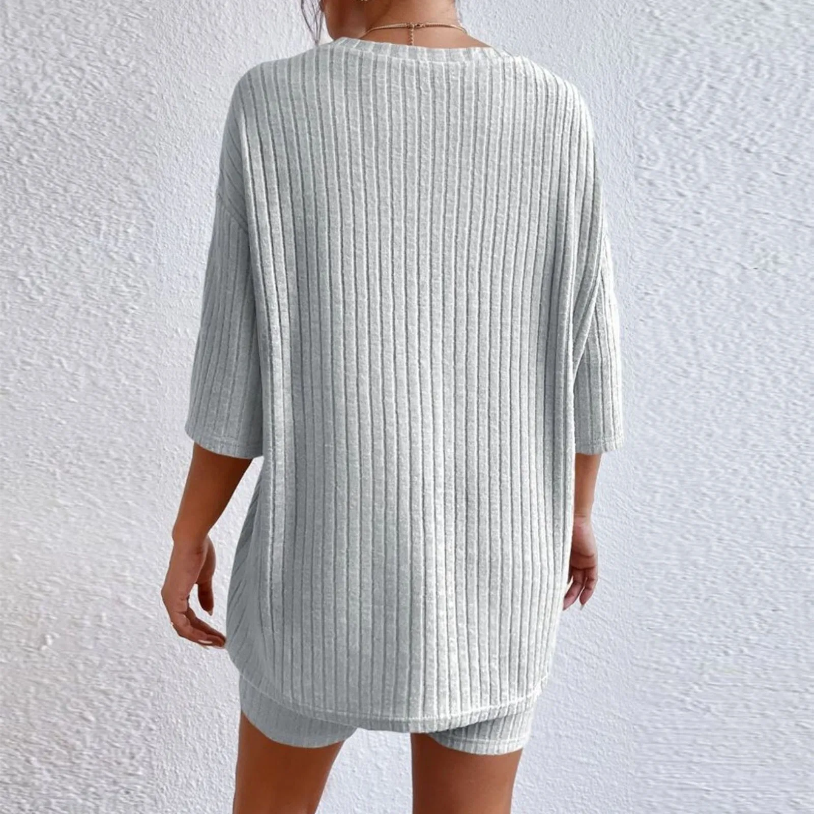 2024 Women\'s Summer Vacation Fashion Casual Suit Solid Color O Neck Shorts Sleeved And Tops Suits Two Piece Sets Homewear