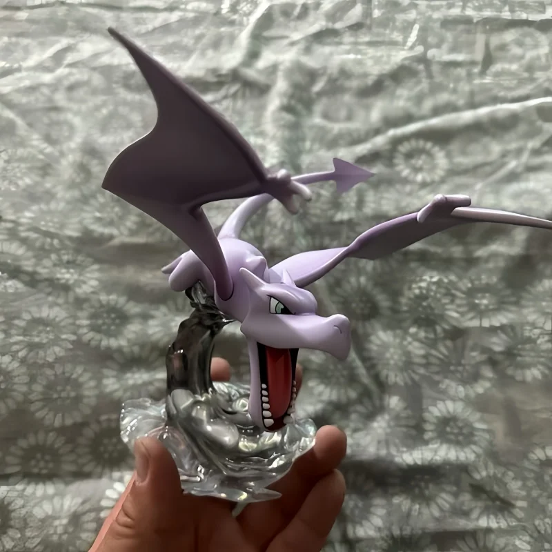 Figurine Pokémon Anime ahiodactyl, figurines violettes mignonnes, modèle de statue, collection de beurre, décoration, cadeaux d'anniversaire, nouveau