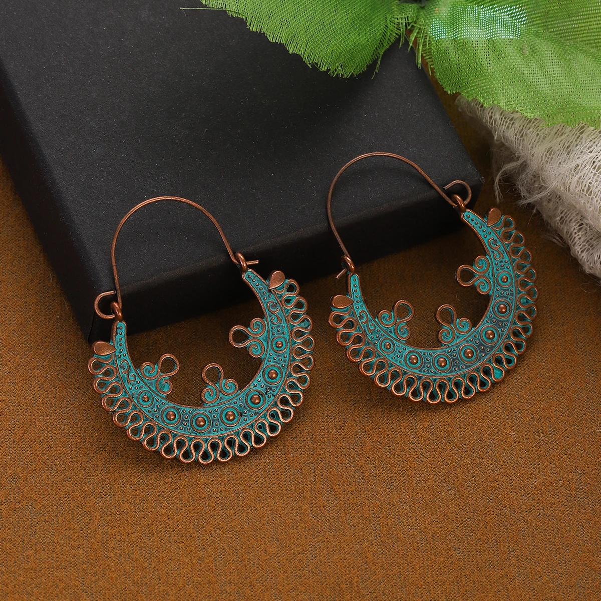 Bronze Ethnic Earrings Vintage Antique Geometric Pattern Carved Drop Earrings for Women Hollow Indian Jewellery Brincos