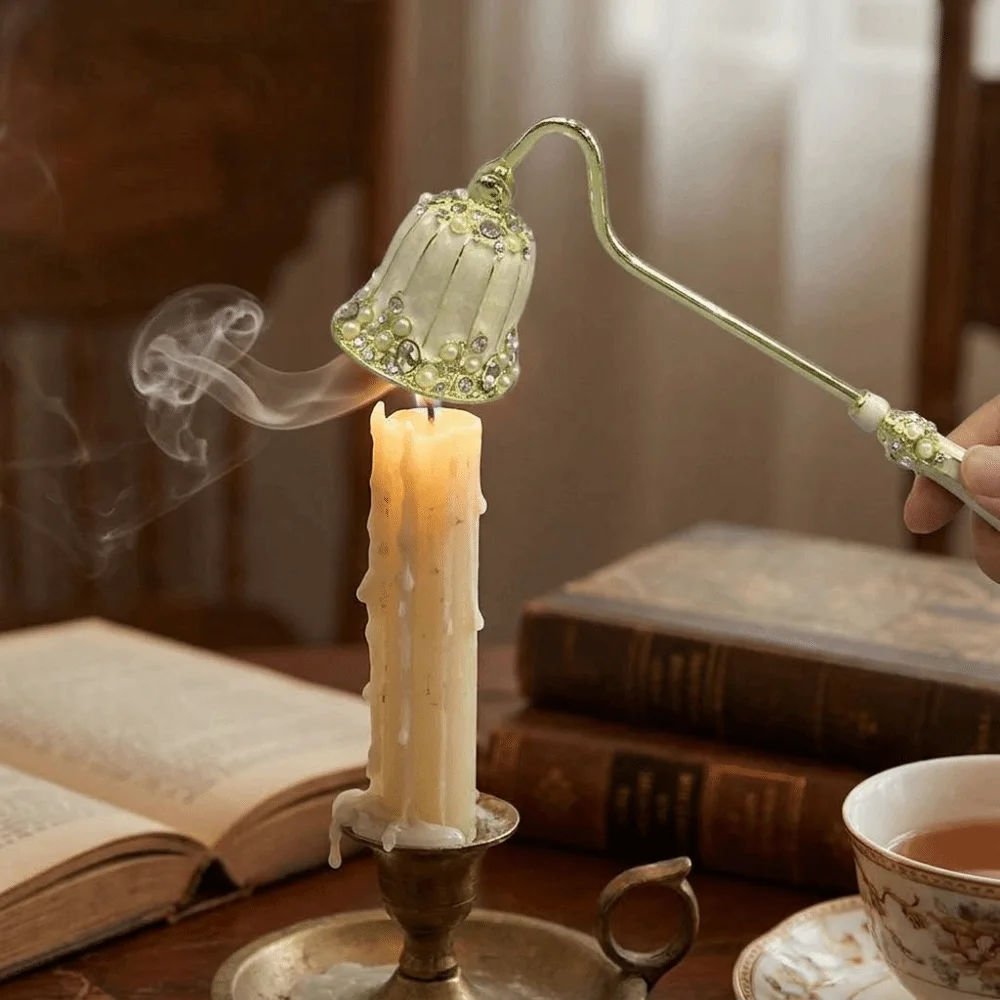 Creative Long Handle Candle Extinguisher Vintage Metal Flame Snuffer Exquisite Decorative Wick Snuffer Living Room