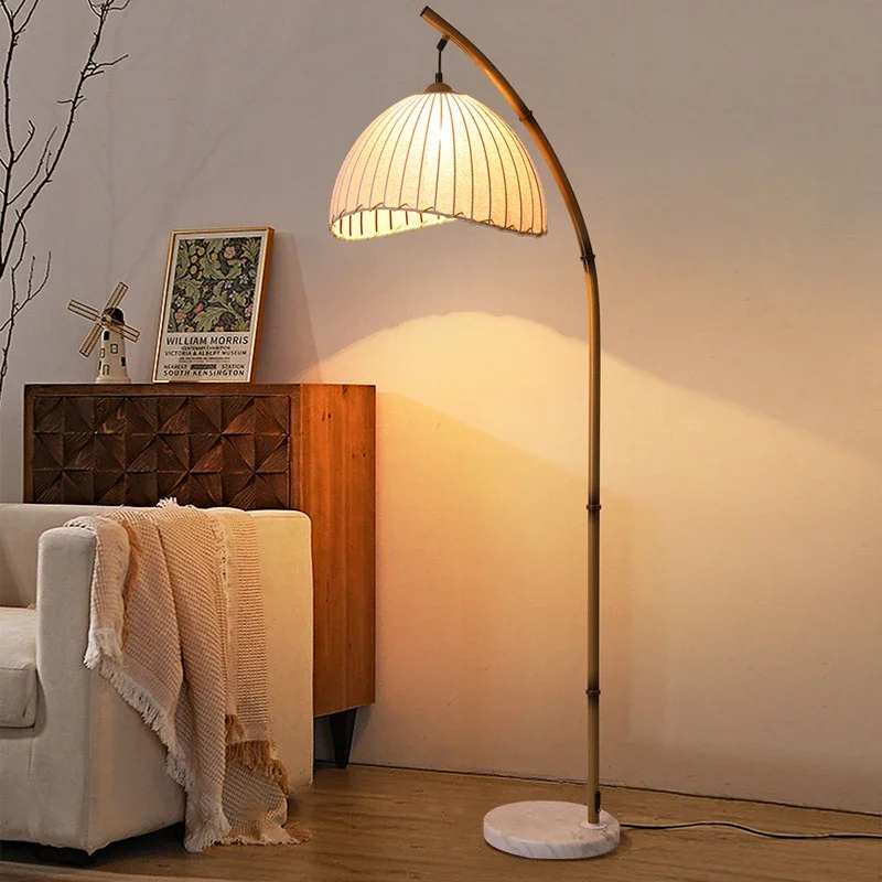 ULANI Nordic Floor Lamp Modern Family Iiving Room Bedroom Homestay Creativity  LED  Decorative Standing Light