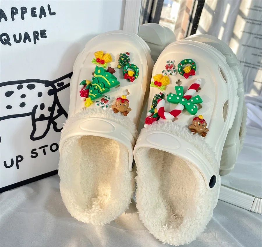 

New EVA hole shoes female winter padded warm cotton shoes cartoon Christmas tree accessories head two wear cotton slippers