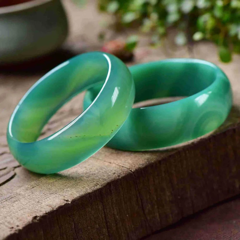 New Style Widened Agate Chalcedony Bracelet Fashionable Versatile