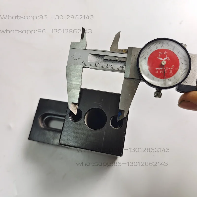 Machine to-ol high-precision drilling se-at, drill bit, to-ol holder, T-shaped screw,