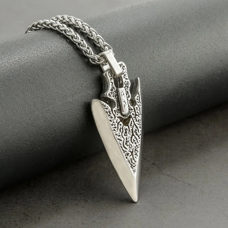 

Vintage Stainless Steel Arrowhead Pendant Necklace For Men Rock Punk Spearhead Viking Necklace Fashion Tribal Pendant Jewelry