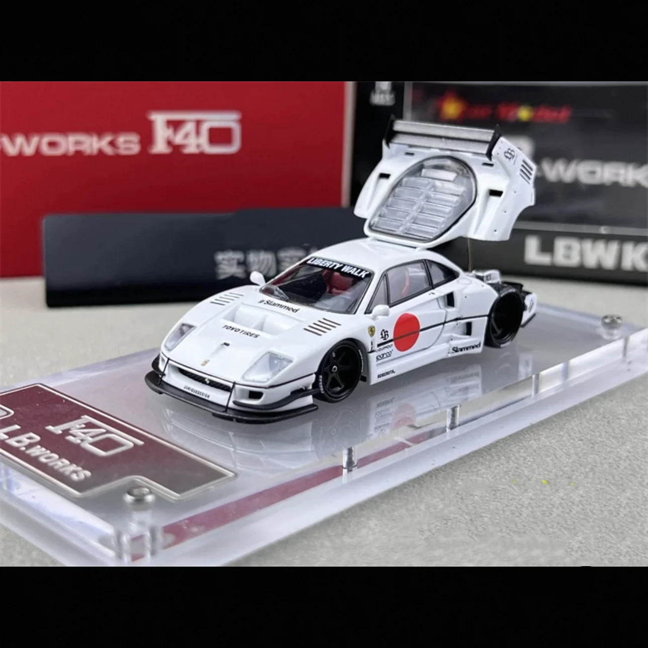 

STAR 1:64 LBWK F40 Opened Hood Diecast Car Model Collect Miniature Toys