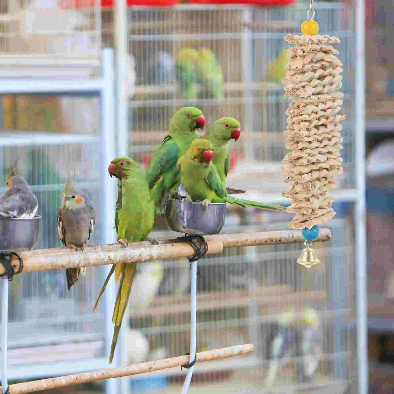 Parrot Swing Chew Toy Natural Corn Husk String Chew Toy Birdcage Swing Parrot Chewing Toy Natural Parrot Biting Plaything