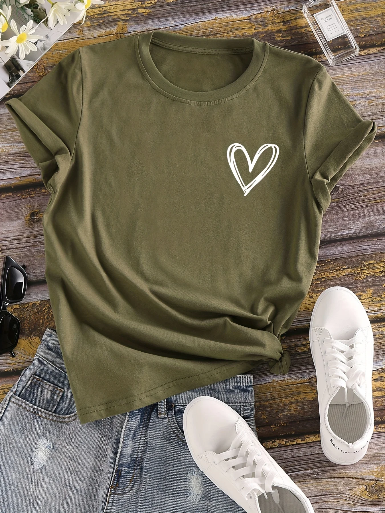 Heart Print T-Shirt, Crew Neck Short Sleeve T-Shirt, Casual Every Day Tops, Women\'s Clothing