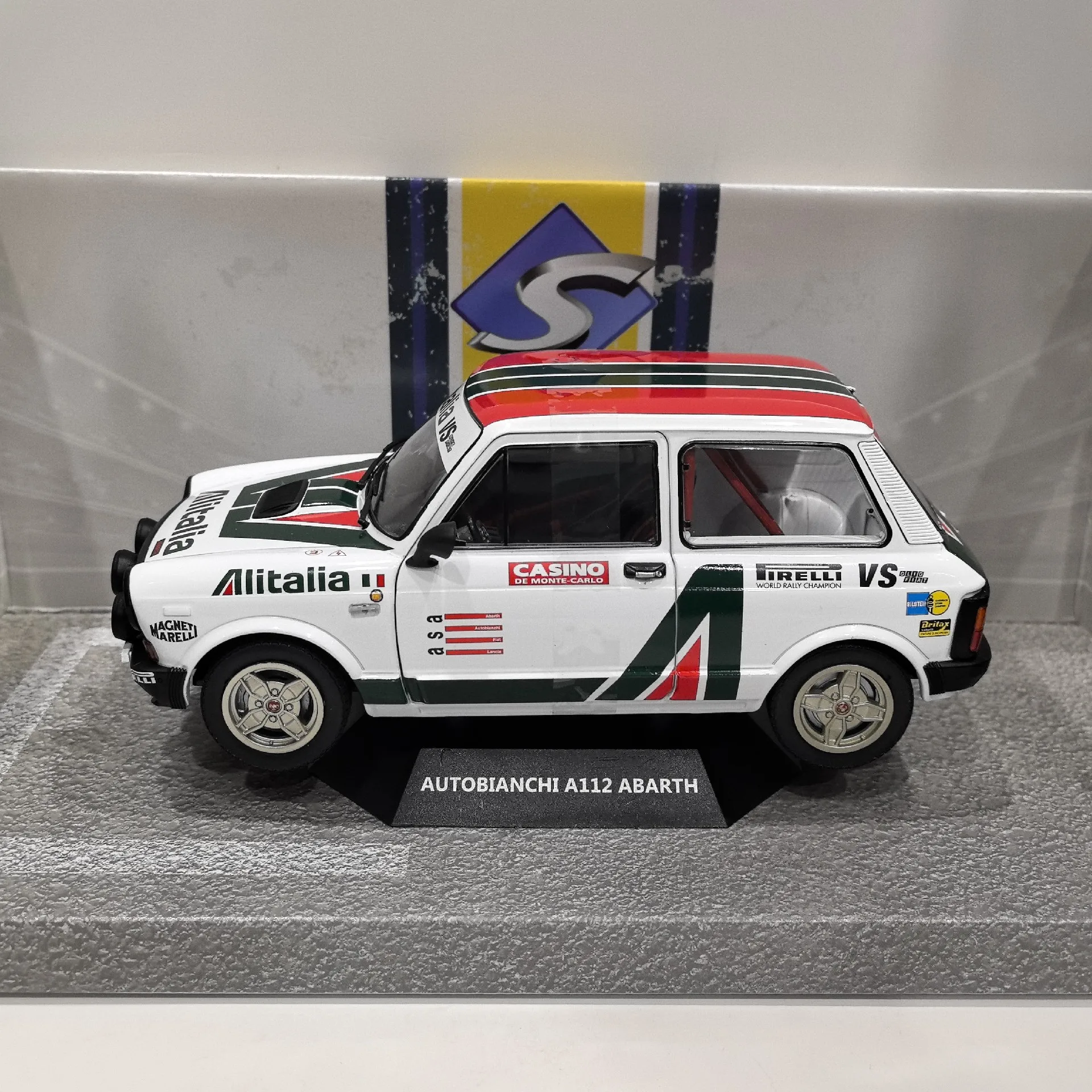 دييكاست سوليدو 1/18 مقياس AUTOBIANCHI A112 1980 سبيكة سيارة نموذج تحصيل لعبة هدية تذكارية عرض حلية