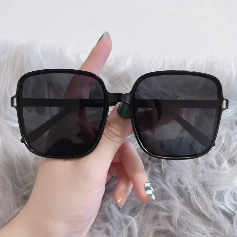 2023 New Gradient Sunglasses Female Ins Big Box Fashion Retro Square Sunglasses