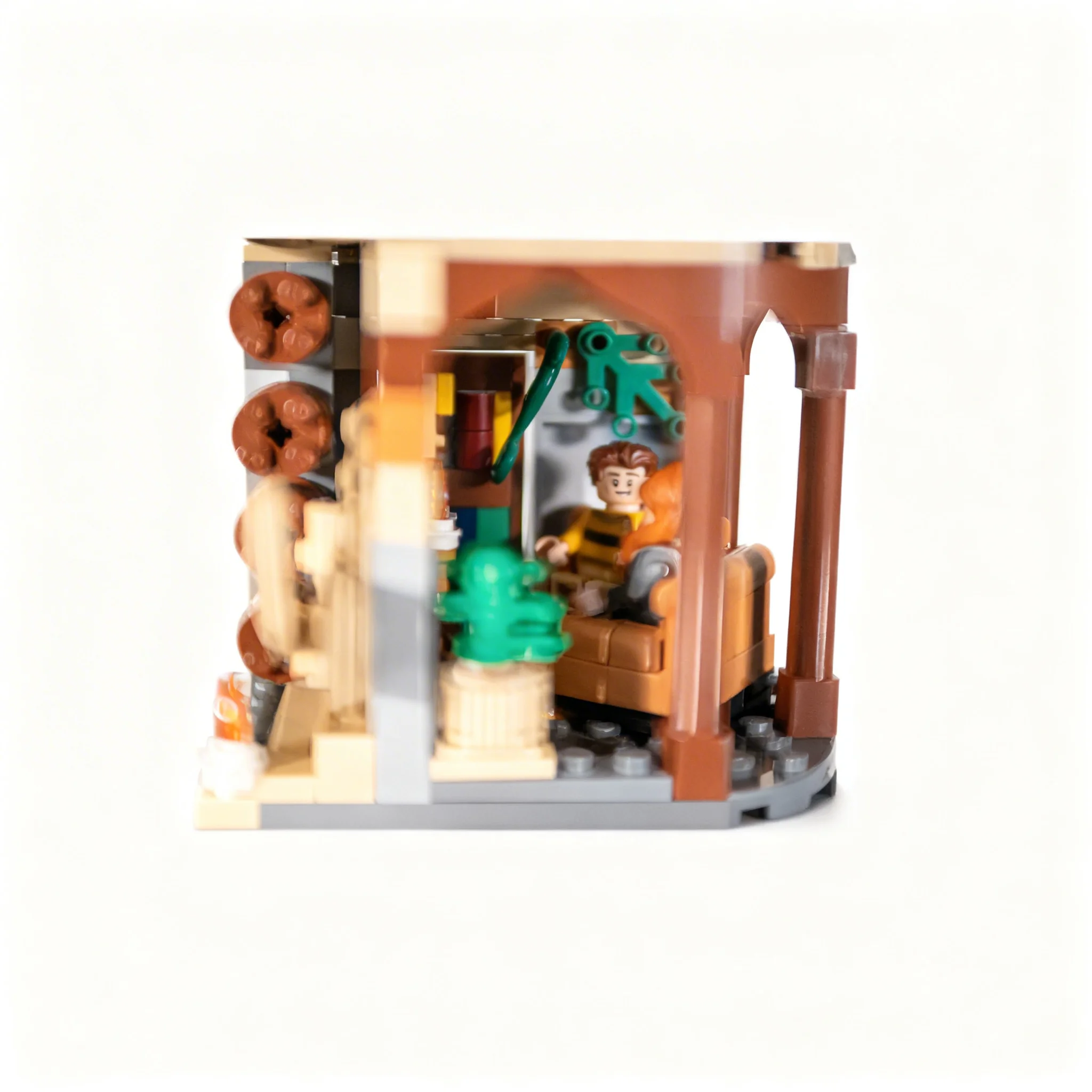 215pcs MOC Harry HP Modular - Yellow Common Room Model Toys Building Blocks Architecture Christmas Gift Art Education Assemble