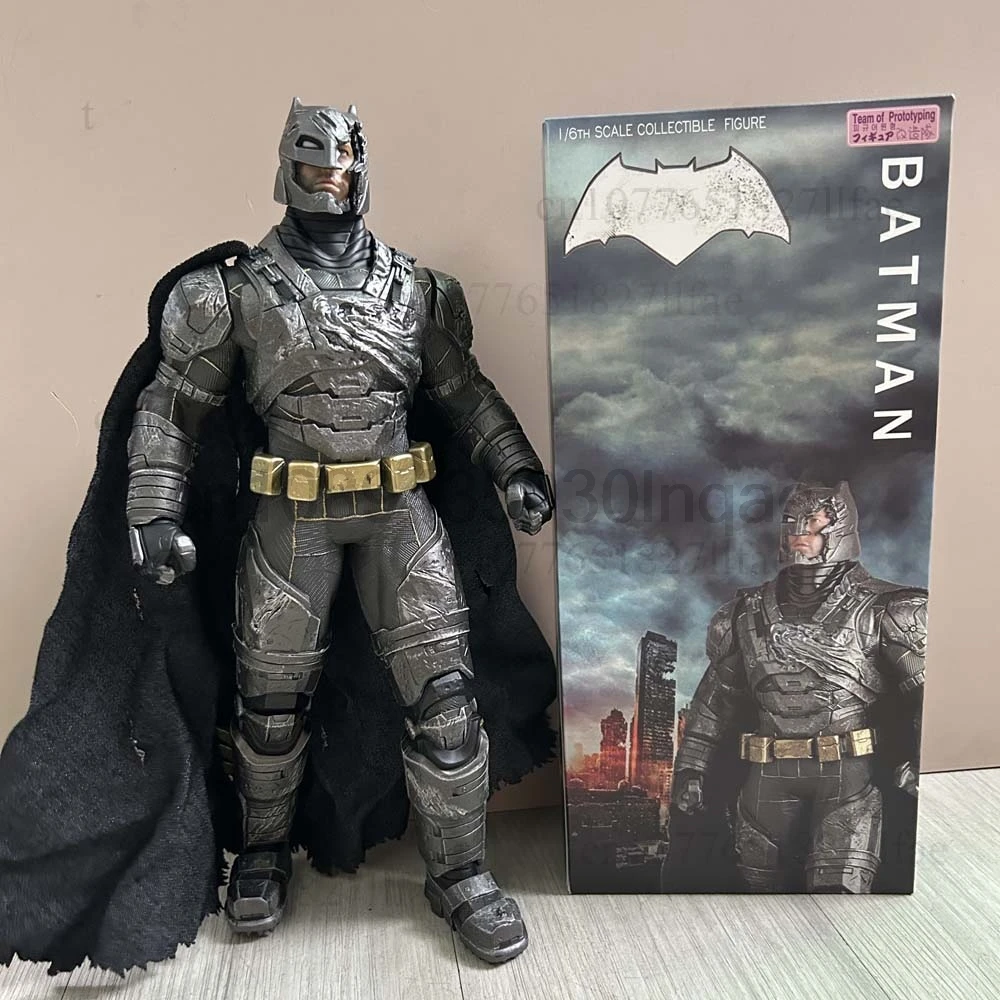 

Justice League Bruce Wayne Batman ﻿Figure 33cm Action Figure Model Toys Joint Movable Doll Room Decor Birthday Gift Collection