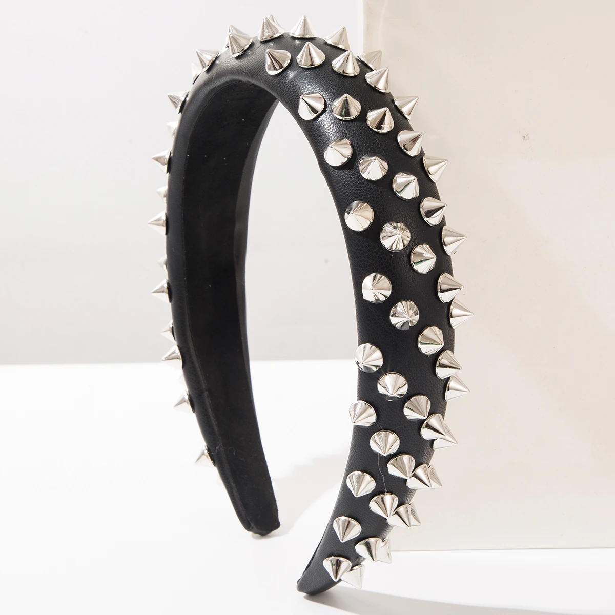 Retro Style Exaggerated Willow Nail High Skull Sponge Wide Version Headband For Women's Fashion Show Hair Accessories