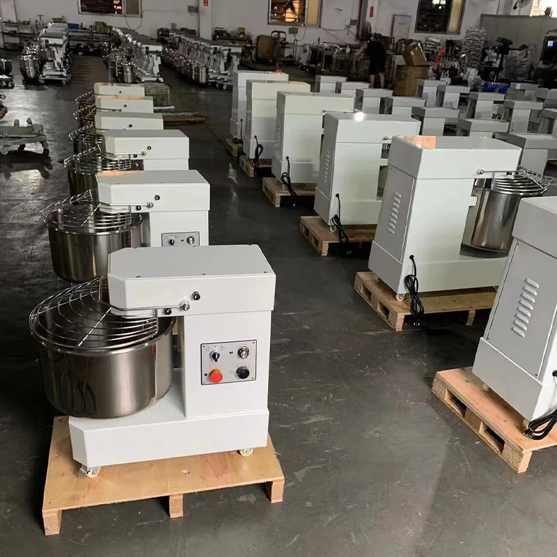 New Wholesale Commercial 30L Stepless Speed Spiral Dough Mixer High Productivity Safety Lock 220V Bakery Use 1100W 12kg Capacity