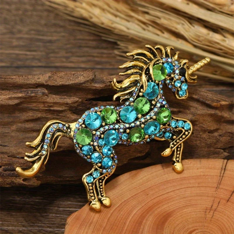 1pcs Retro Large Animal Unicorn Brooch Multicolored Horse Brooch Luxury Women\'s Backpack Pins