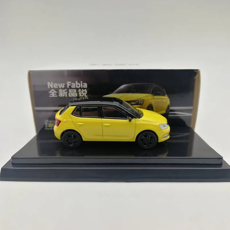 1/64 Scale  New Fabia 30th Anniversary Edition Set Simulation Alloy Car Model Display Collectible Gift Souvenir Decoration