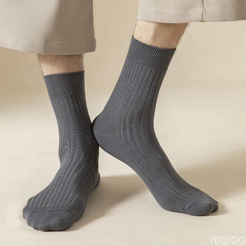 7 أزواج من الجوارب الرجالية المصنوعة من القطن الخالص المتوسطة للرياضة وامتصاص العرق ومنع الرائحة في الخريف والشتاء جميع الجوارب القطنية غير الرسمية