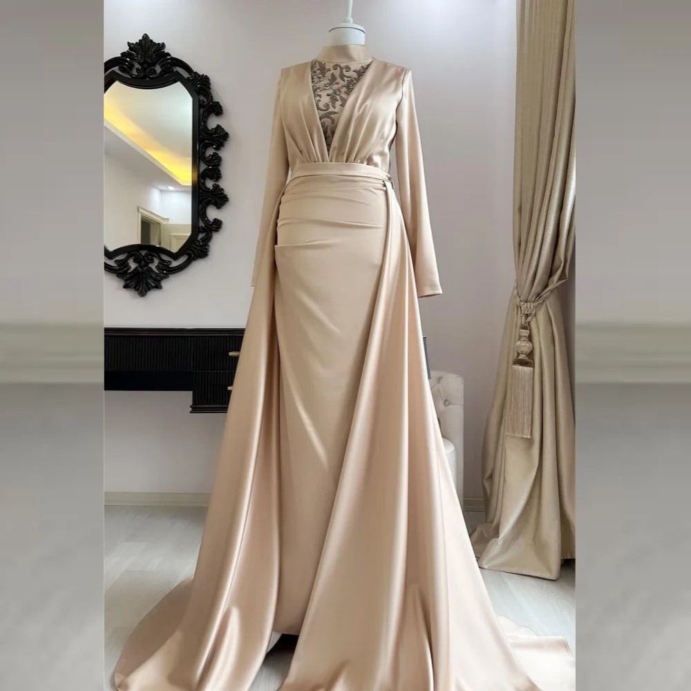 Cetim Sequined Beading Prom Dress, vestido de noivado Ruched, A linha alta Colarinho, Bespoke Ocasião Vestido, longos vestidos de noite, Arábia Saudita