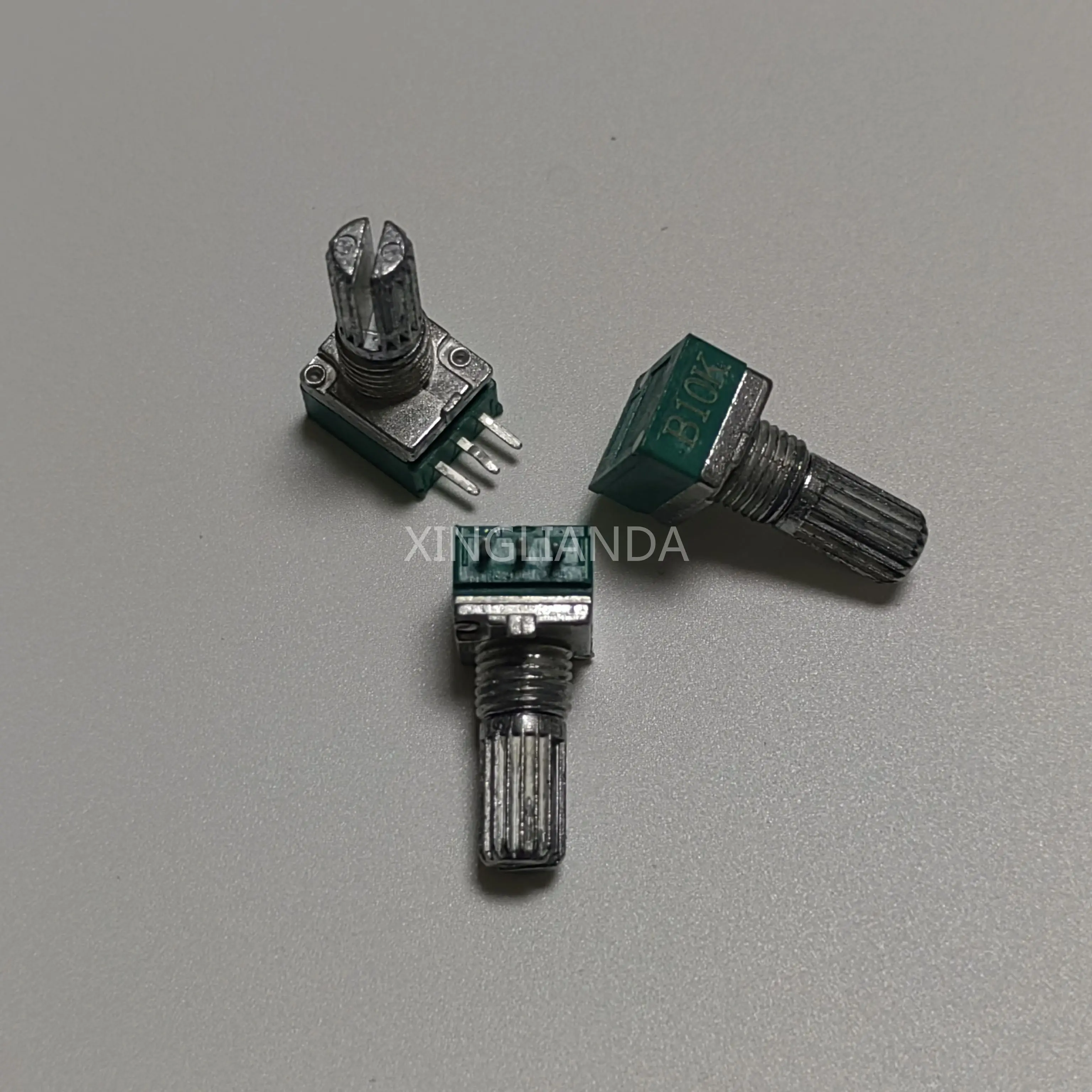 20PCS RV097 3PIN 1K 5K 10K 20K 50K 100K 500K (Without Switch) Audio Shaft 15mm Amplifier Sealing Potentiometer