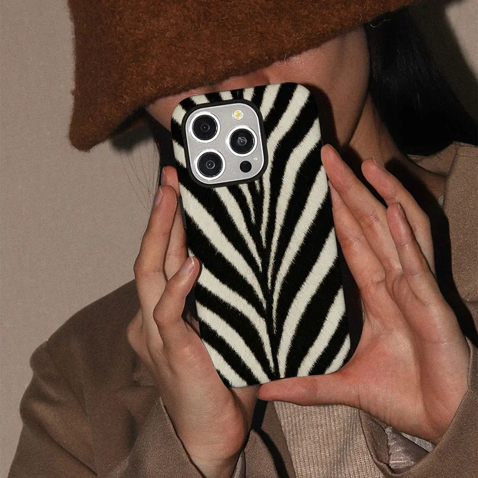 Funda de lujo con patrón de líneas irregulares para iPhone 17, 16e, 15, 14, 13, 12, 11, Air, Pro, Max, Plus, cubierta trasera de doble capa 3